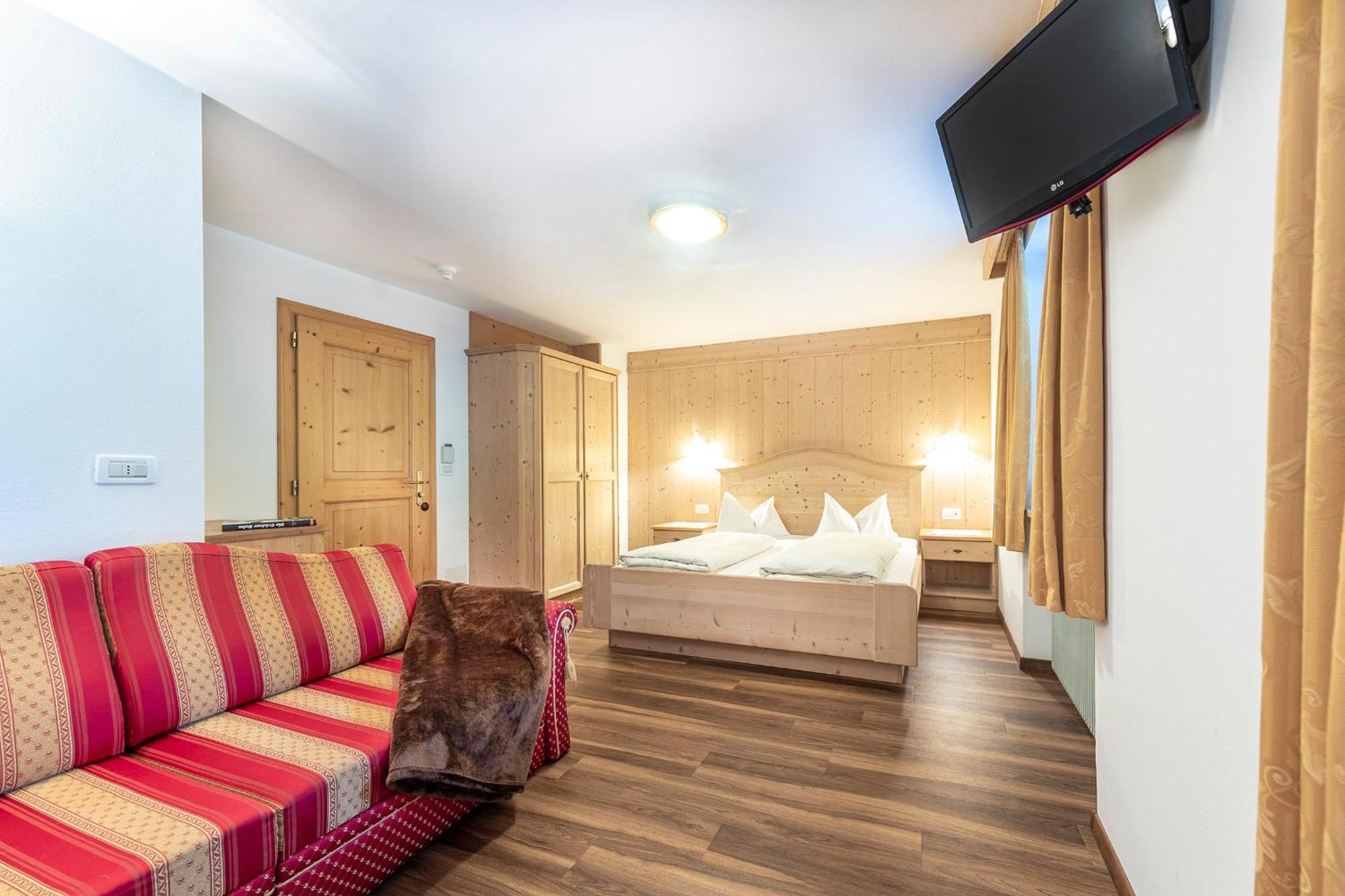 Hotel Jagdhof セルヴァ・ディ・ヴァル・ガルデーナ エクステリア 写真